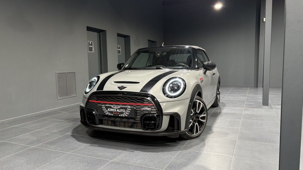 Mini Cabriolet F57 JCW