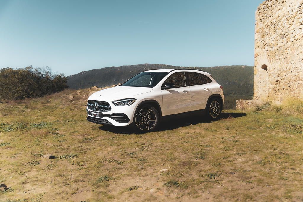 Mercedes CLASSE GLA 200