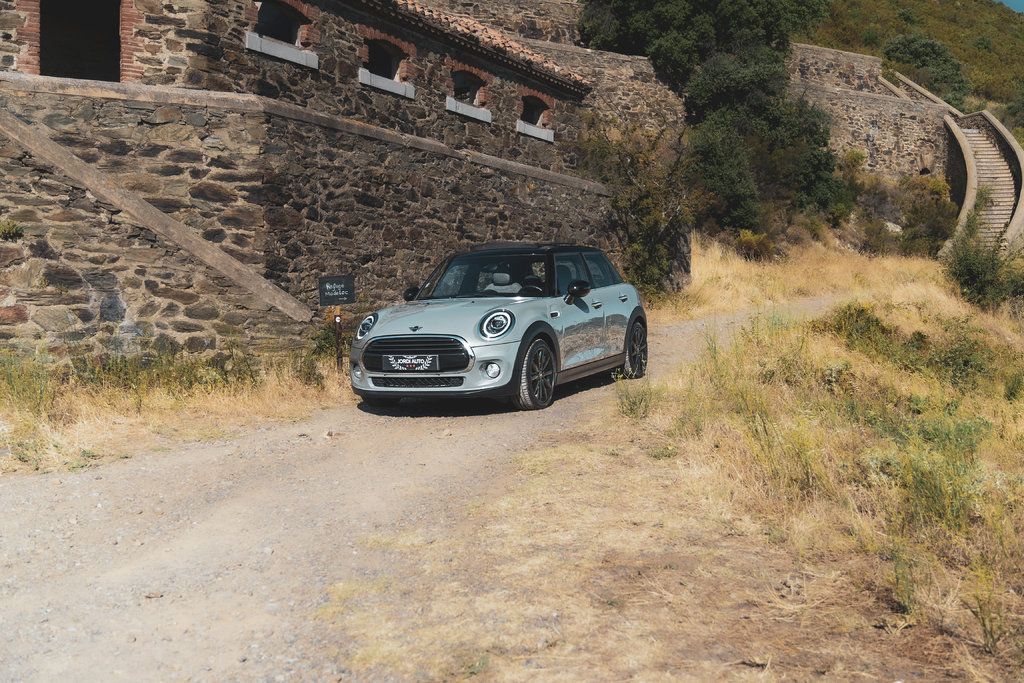 MINI COOPER F55