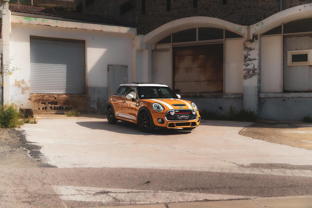 MINI COOPER SD F55