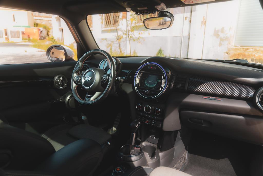 MINI COOPER SD F55