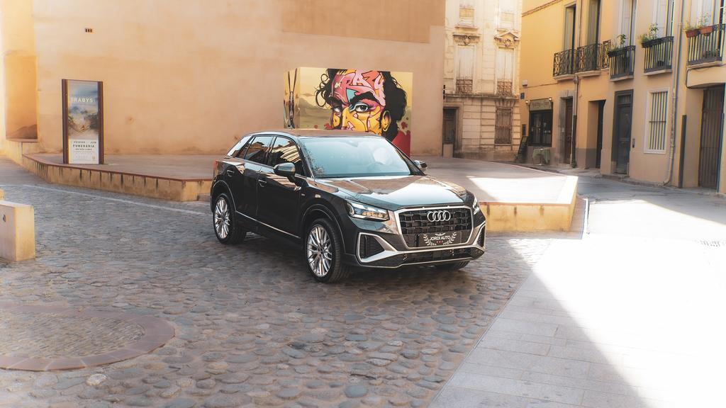 AUDI Q2
